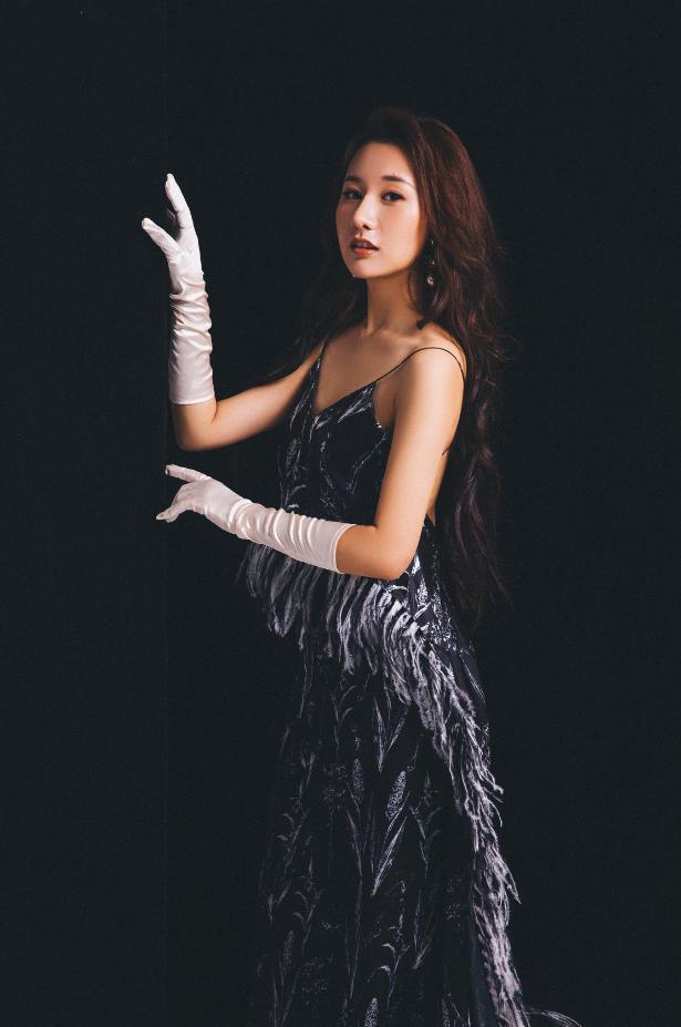 王者荣耀最强女刺客,可盐可甜的宝藏女孩邓黑妞,24小时不下播!