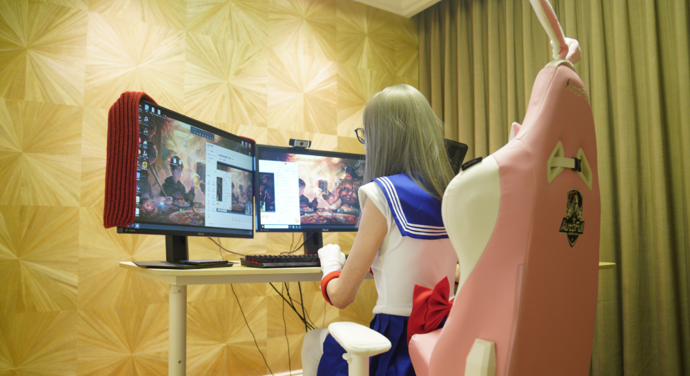 麻辣香锅女装一出,便立刻席卷了各大lol论坛,不得不说辣香老师这纤细