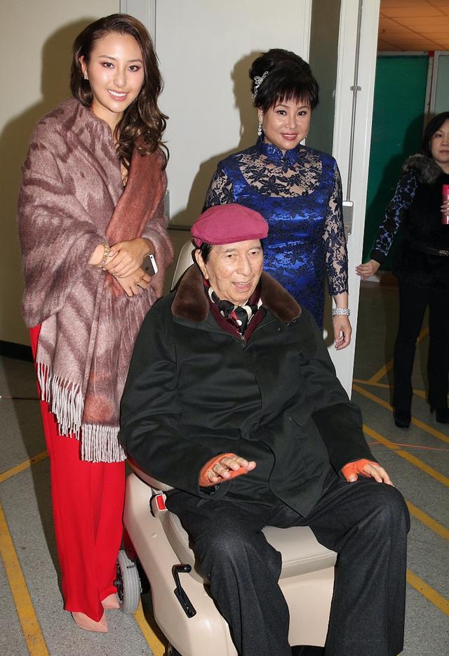 何鸿燊三太陈婉珍大宅800平米带泳池花园,仍不及大房16亿大宅一半