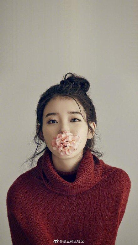 下载「爱豆app」 了解偶像的最新动态