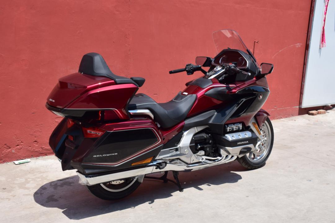 移动的"大沙发"~本田金翼限量到货!_搜狐汽车_搜狐网