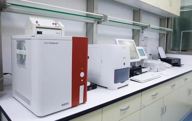 美国爱德士实验室化验设备应用激光流式细胞术,光学荧光和层流电阻抗