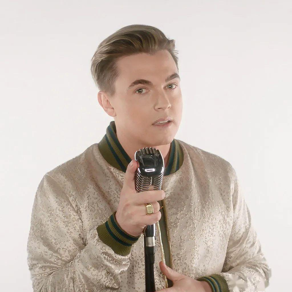 不过在离开了青春期之后,长大成年的jesse mccartney也开始尝试在专辑