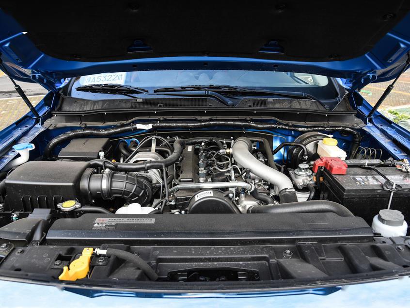 3t柴油版的国六车型换装了海外版纳瓦拉同款m9t发动机,最大功率120kw