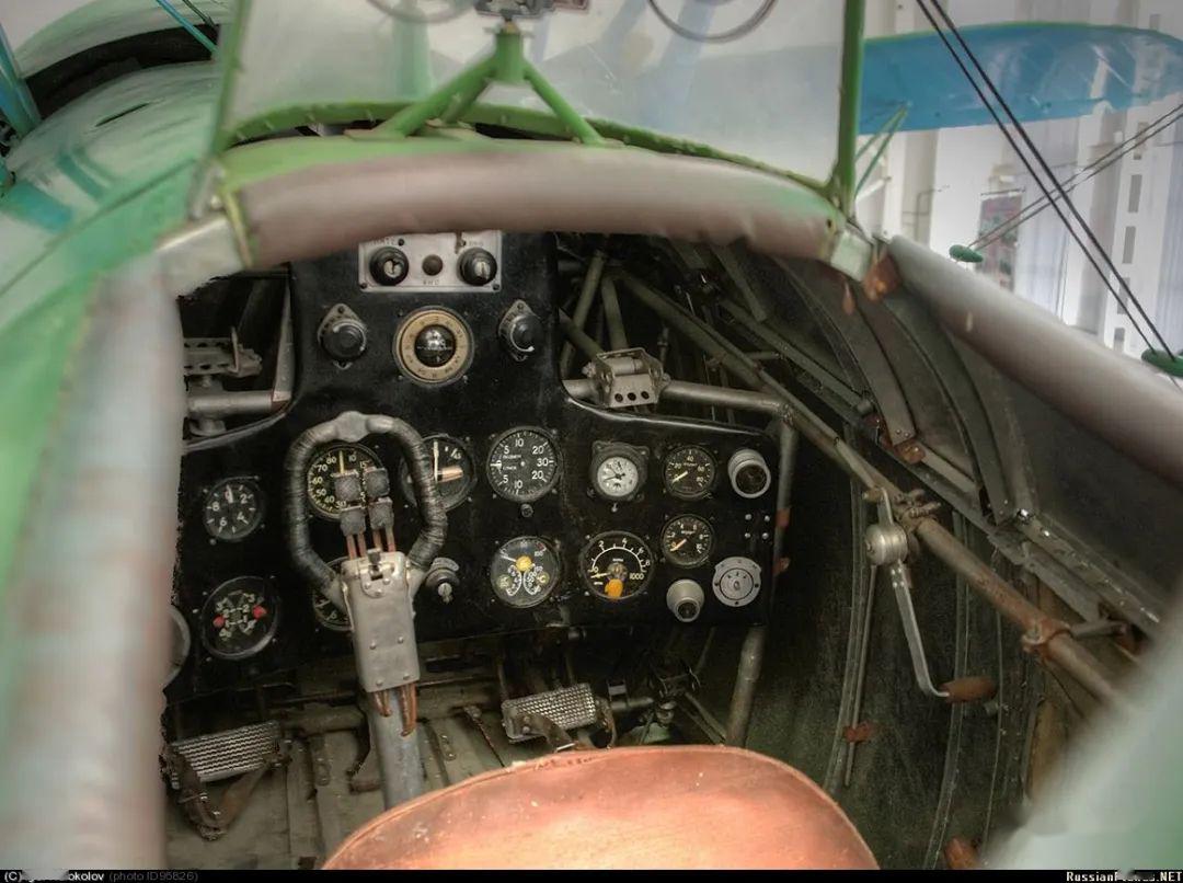 早期战斗机界的萌值担当前苏联伊15伊16战斗机图集欣赏