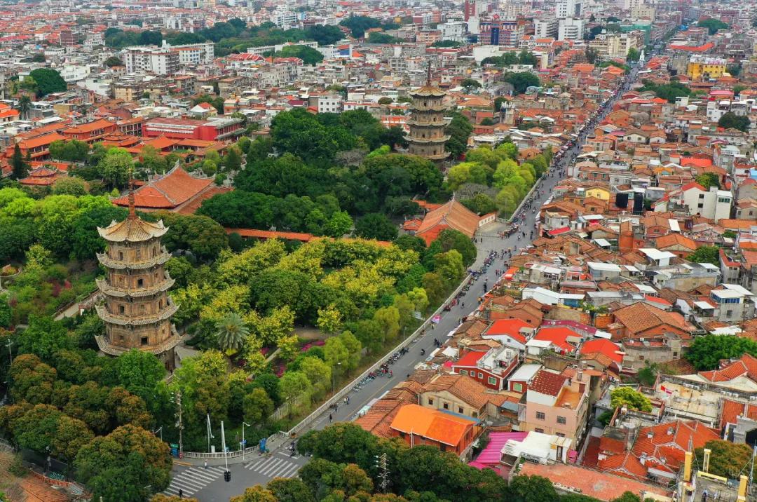 从鲤城交警大队获悉,"五一"期间,交警部门将联合各相关部门和属地街道