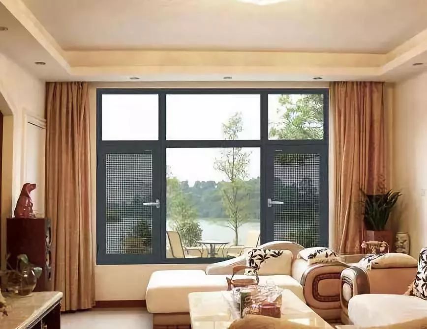 黄色调的客厅空间,用简易的色块勾勒出了一个温馨祥和,简洁而不简单的