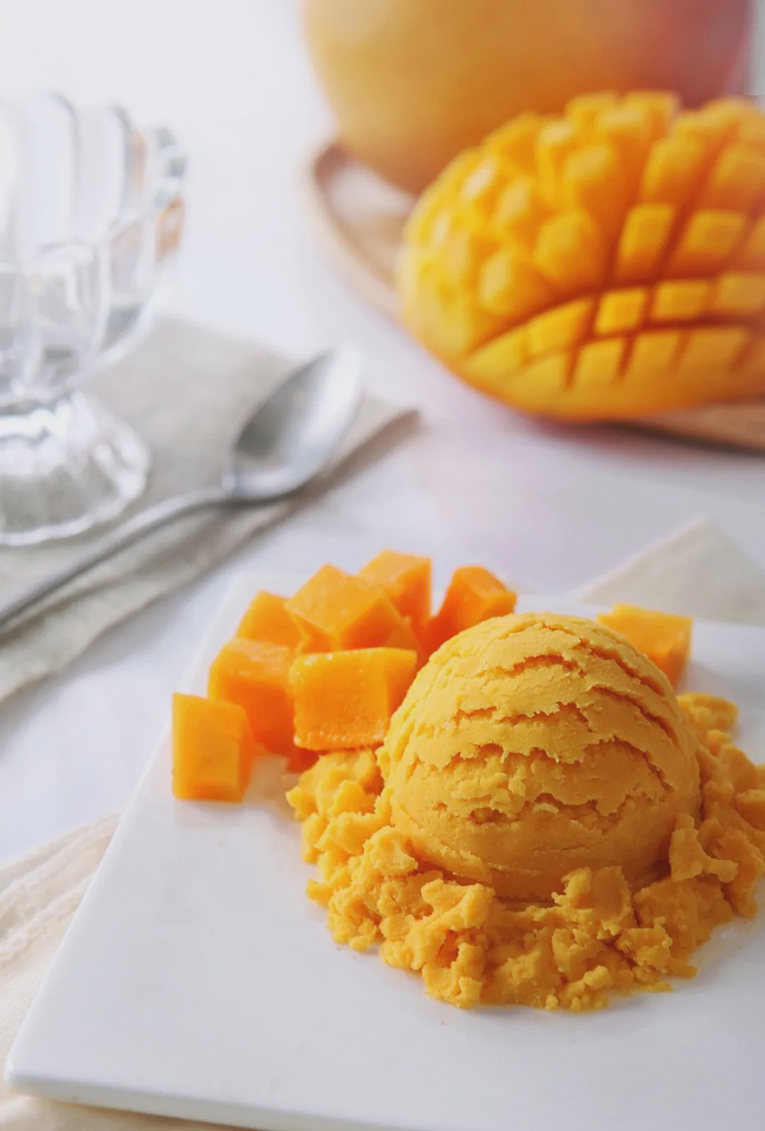 闭店近半爱茜茜里疑似倒闭