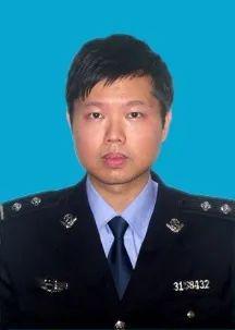 劳动节你认真工作的样子真美