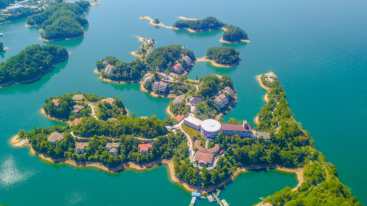 原创浙江淳安千岛湖,人在千岛山水画中游,多种旅行方式的乐生活之地
