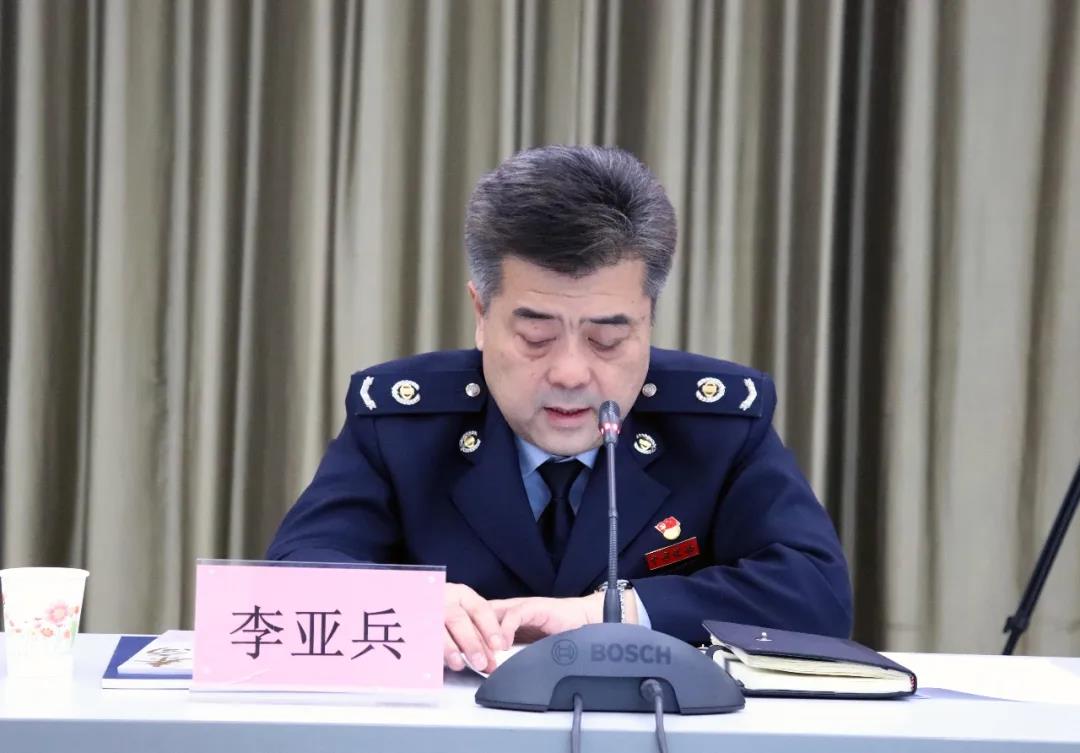 国家税务总局驻西安特派员办事处西安特派办党委委员,副特派员李亚兵