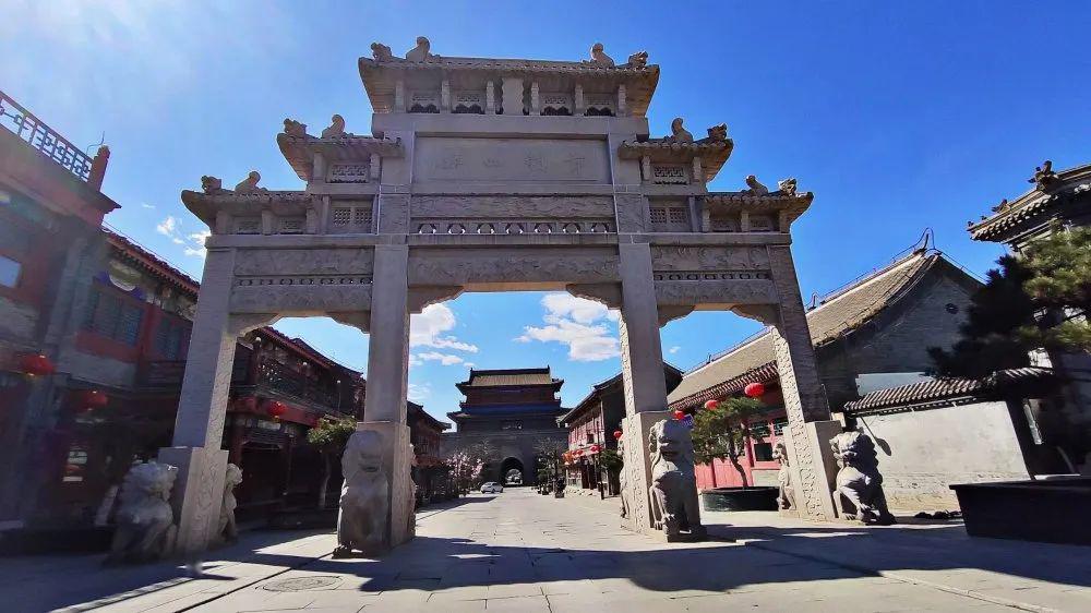 一座古城的演绎