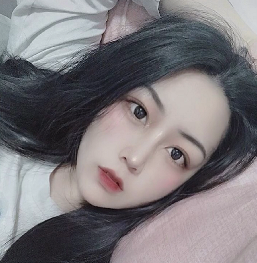 lol智勋痛斥女陪玩整容,当小姐姐发图后,发出了你懂得笑容