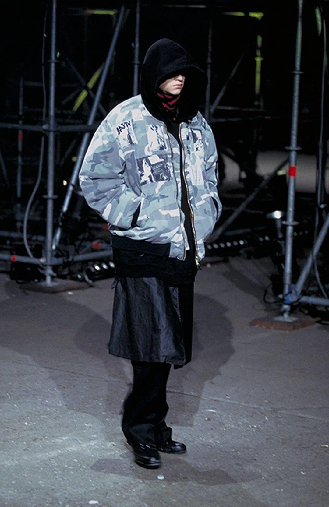 raf simons 2001年的秋冬大秀aw01 riot!riot!riot!