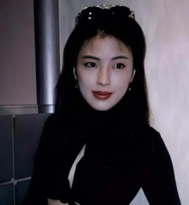 罗美薇与张曼玉,刘嘉玲和锺楚红并称香港有前途的女性演员.