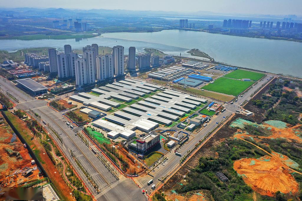 经济日报评论员:"两山"医院速度折射基建能力积淀