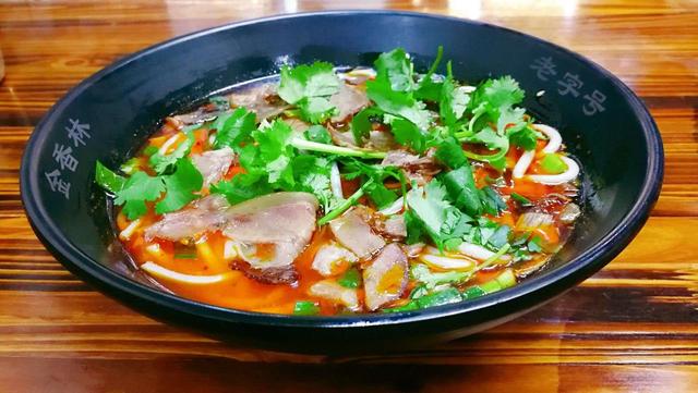 贵州金香林羊肉粉培训,羊肉粉辣椒油的做法有哪些?