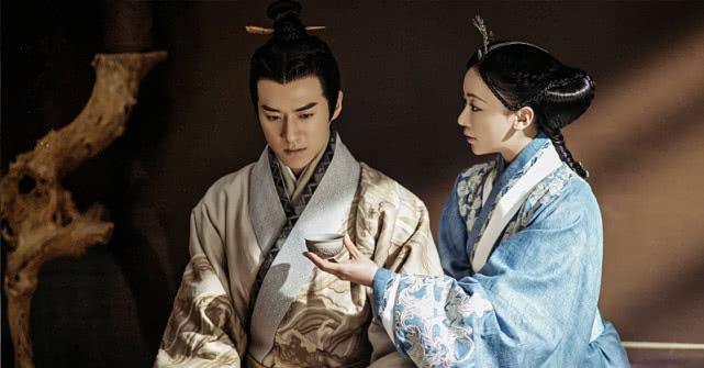 秦王嬴政的悲惨童年父亲不管母亲不顾隐忍最终成就一代帝王