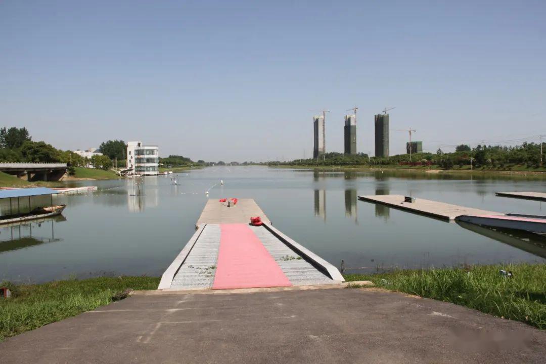 乡村俱乐部恒大文化旅游城恒大文化旅游城美食推荐:红莲湖特色美食
