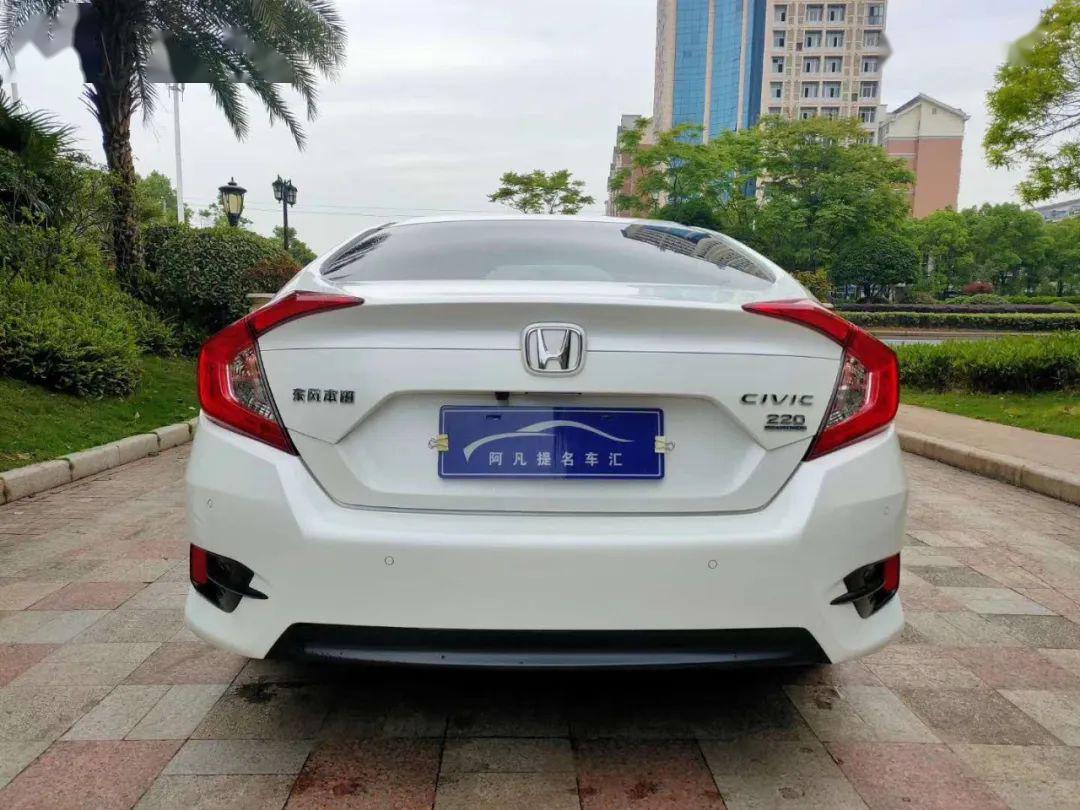 【新到车源】:首付3.98万,19年准新车本田思域到店