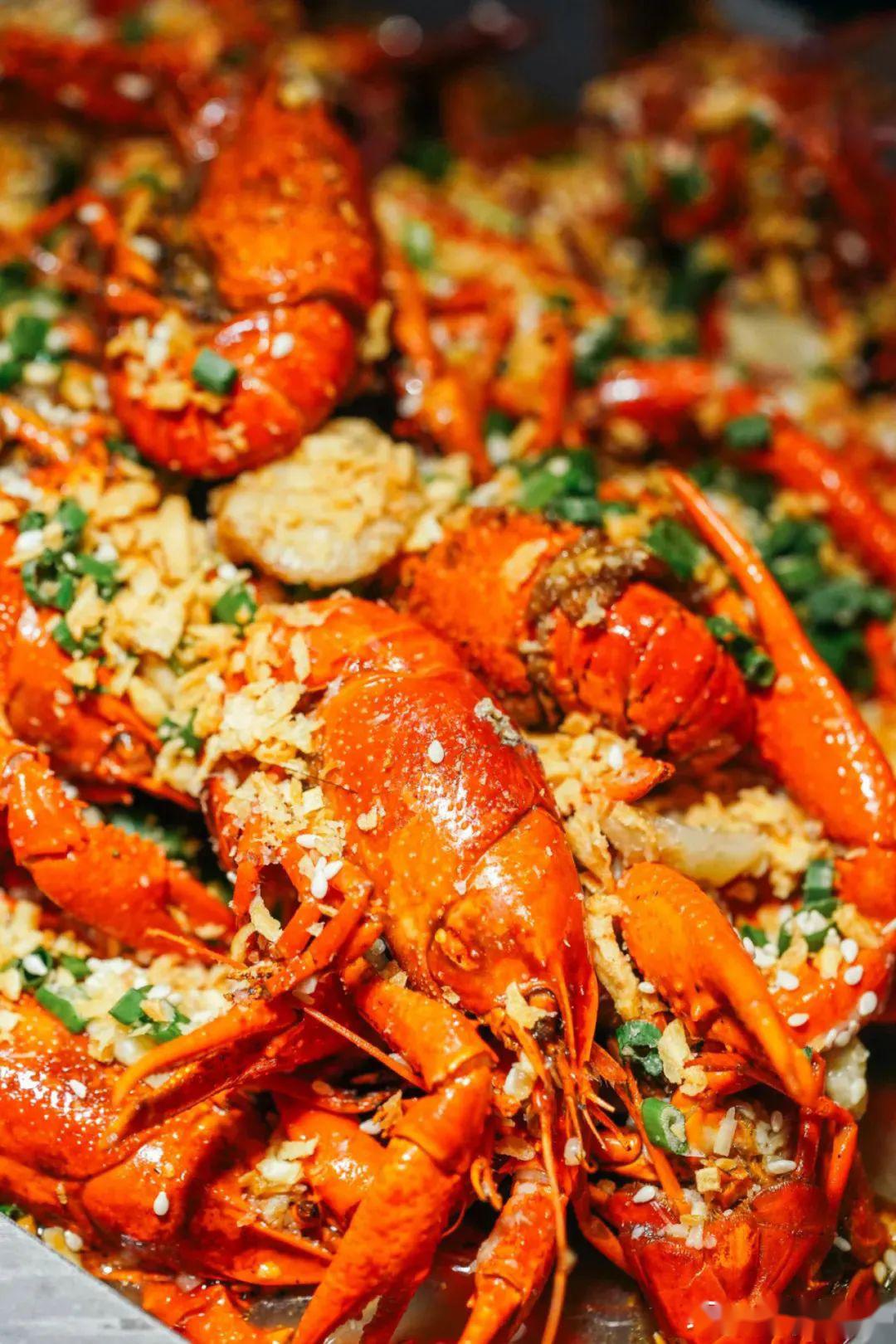 三种口味的小龙虾,任吃市面上至少40 一只的花蟹是必拿的!