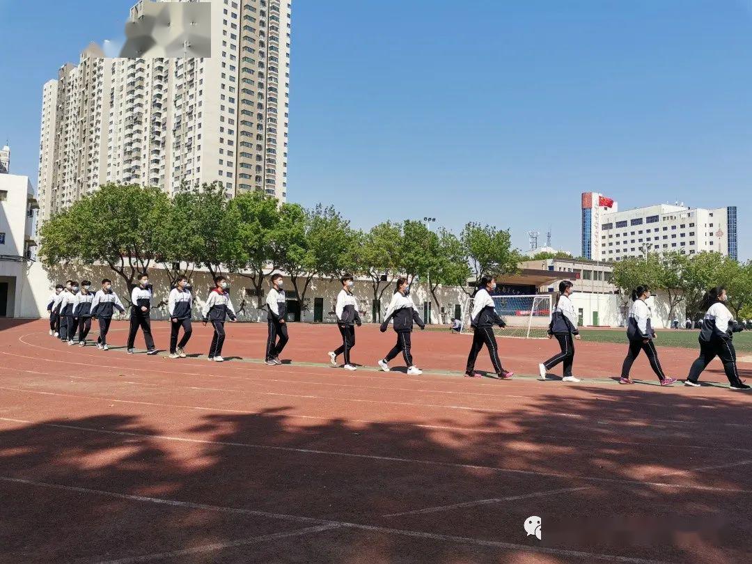 人民日报刊文|济南九中体育课"舒缓"开展