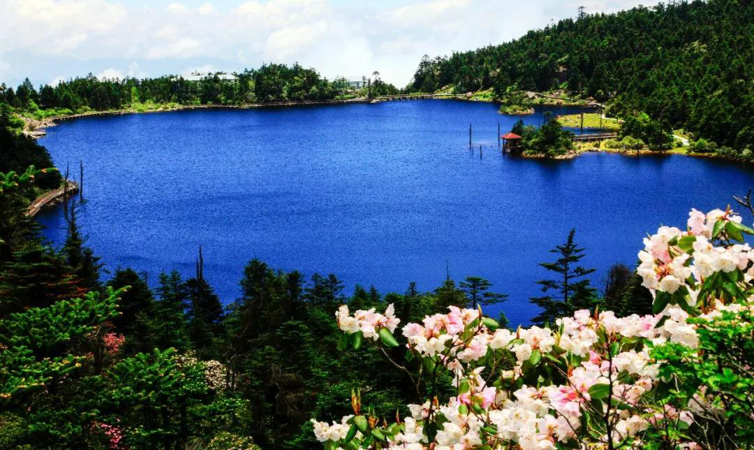 丽江珍珠湖图片