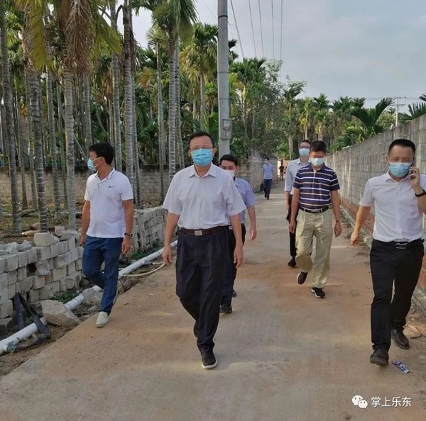 吴川祝到黄流镇指导部署新冠肺炎疫情防控工作