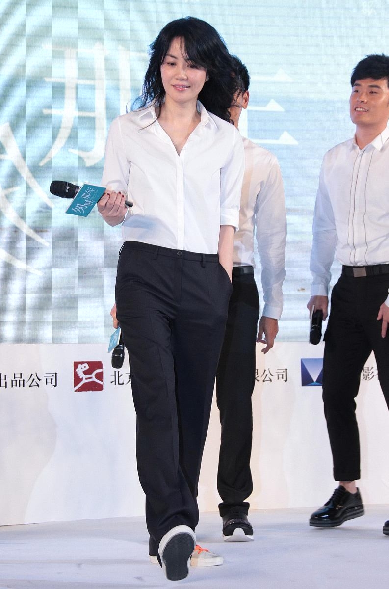 原创服了王菲的气场白衣黑裤变霸总同框的彭于晏陈赫变胖墩小跟班