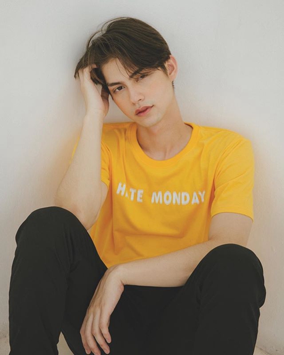 可甜可盐混血王子《bright》深邃电眼男女通吃晋升「亚洲老公」!