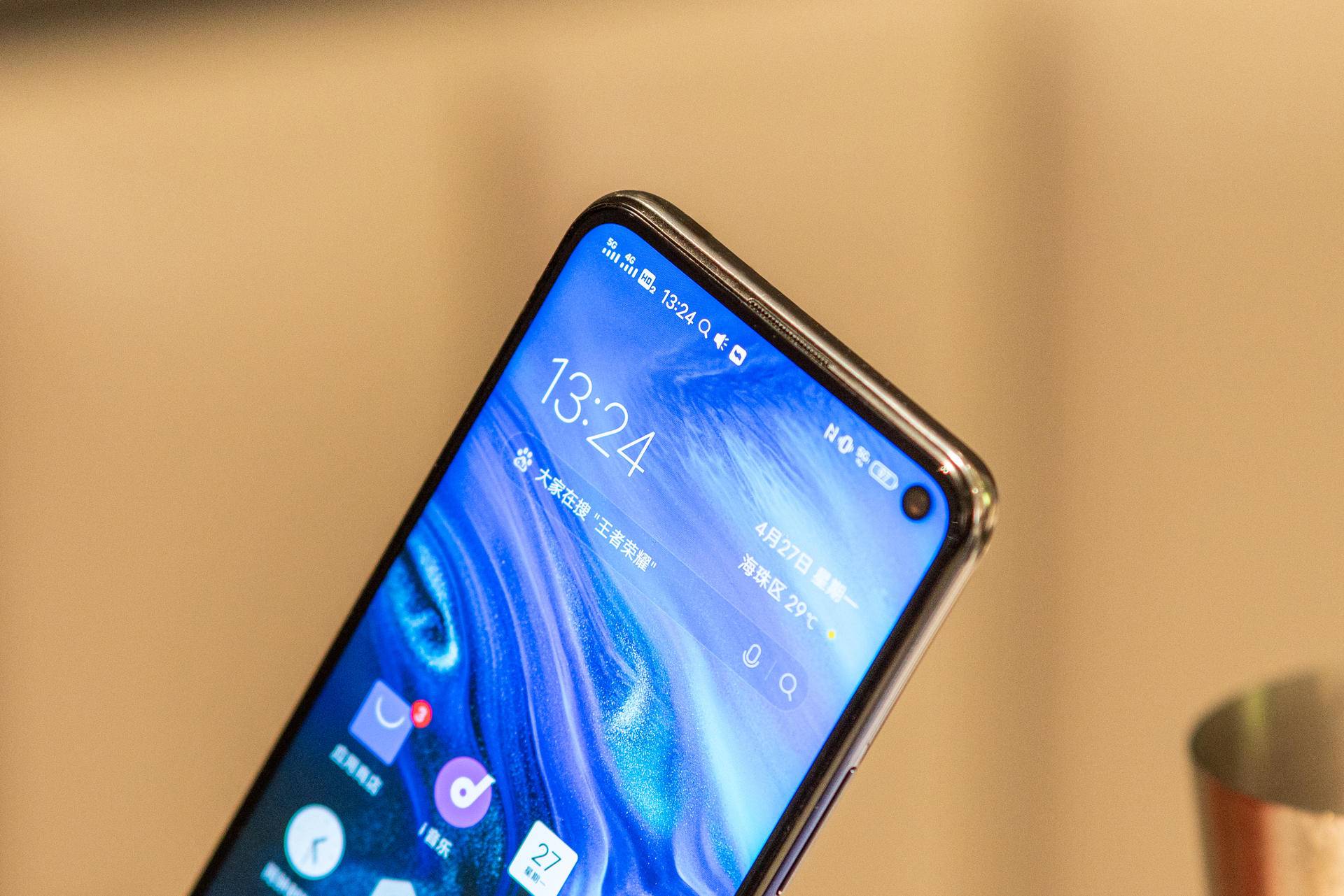 iqooneo3夜幕黑图赏优雅外表无法阻挡硬汉本色