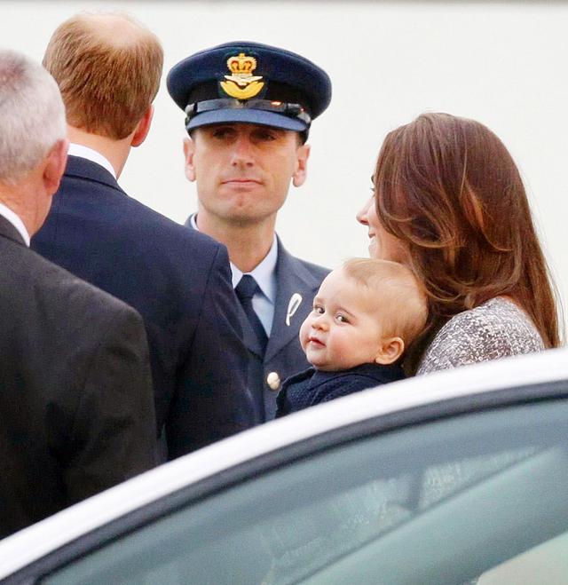 原创乔治王子趣事记睡衣外交很华丽两代君主对话输人不输阵