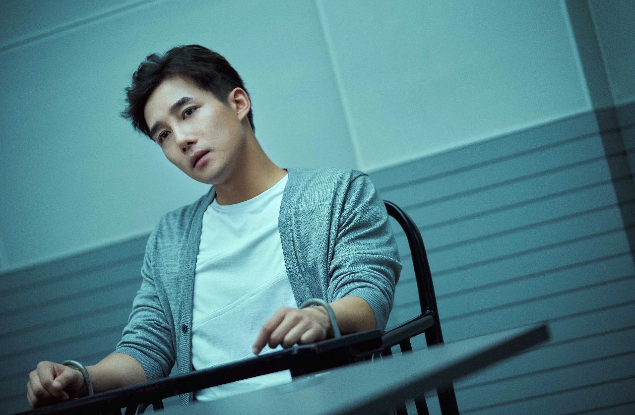 原创没被猎狐的郝小强洗脑却被无趣的章涛圈了粉