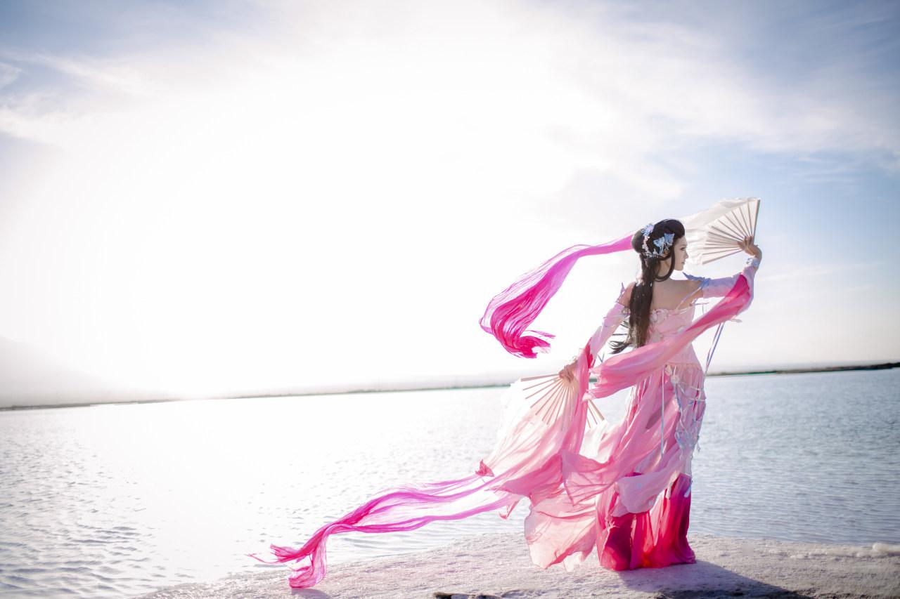 剑网三七秀秦风秀姐cosplay