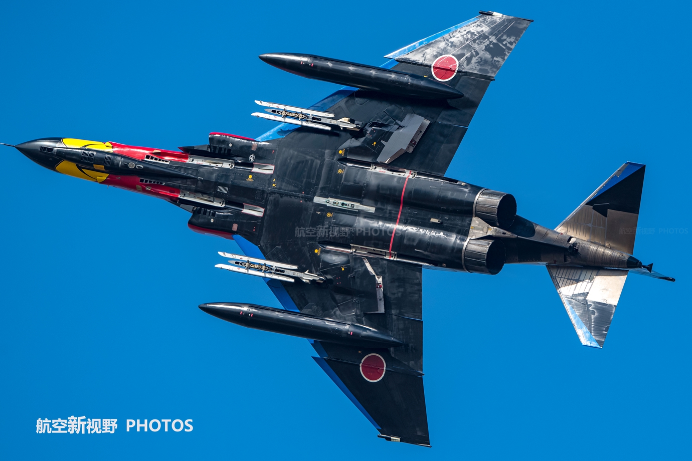 最后的f-4e鬼怪战斗机,黑白双煞极具航空文化,二次元的极致_彩绘