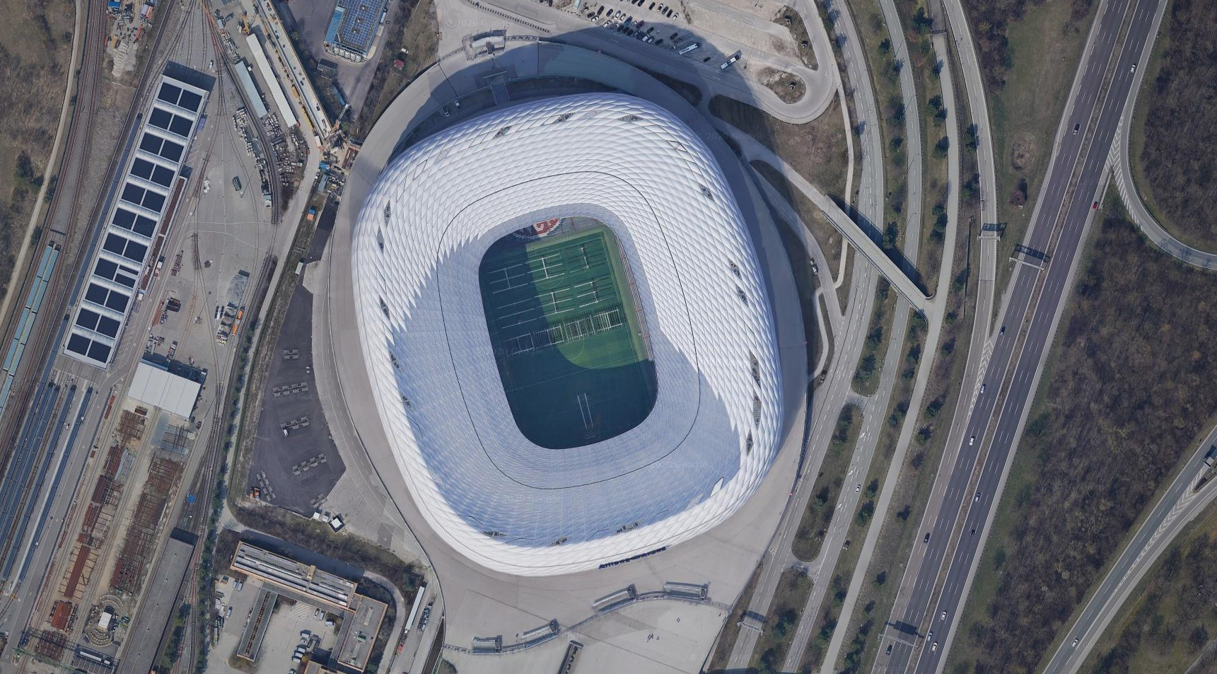 卫星航拍欧洲10大足球场德甲英超占多数安联球场造型最惊艳