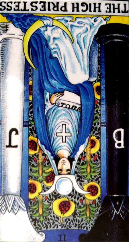 c:女祭司逆位这张牌表示,你身边最近会出现自己比较理想的恋人,而且在