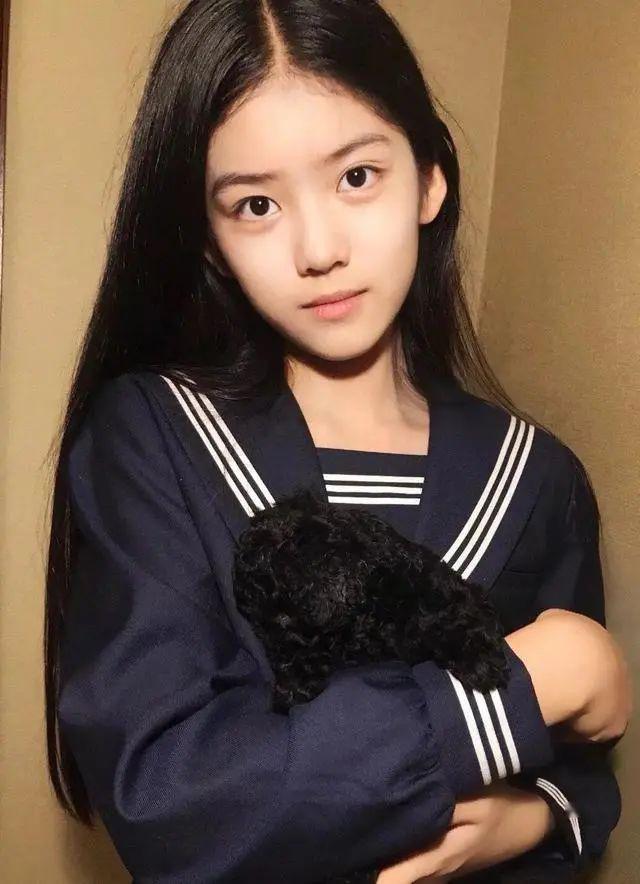 中国惊现千年一遇06后美少女就连浴衣照都能这么清新脱俗