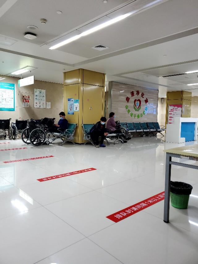 医院病房走廊真实照片图片
