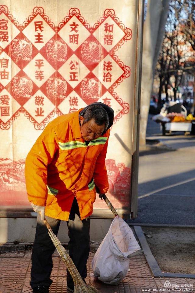 原创从洛阳市区到乡村100幅各行各业照片向劳动者致敬