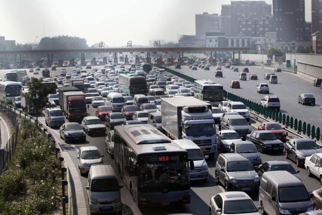 受高速公路实行一车一杆通行影响,京藏高速清河站,京新高速太平庄站等