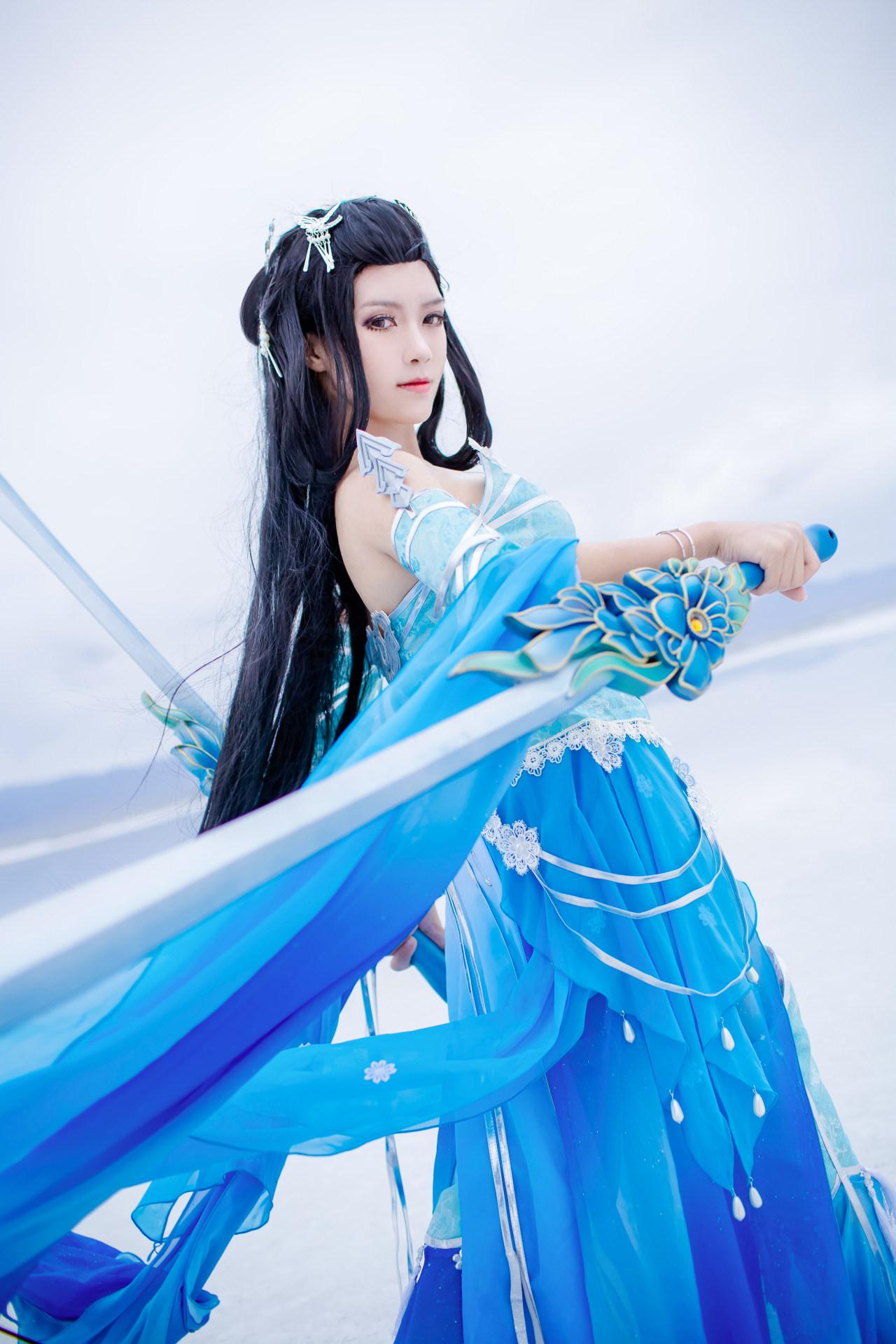 剑网三七秀秦风秀姐cosplay