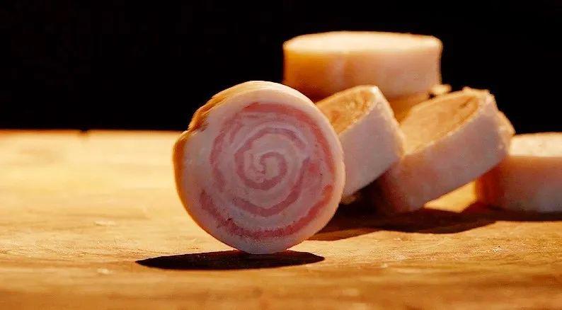 答案将在节目中揭晓!野鸡卷广东是食客的天堂,广东的食物令人垂涎.