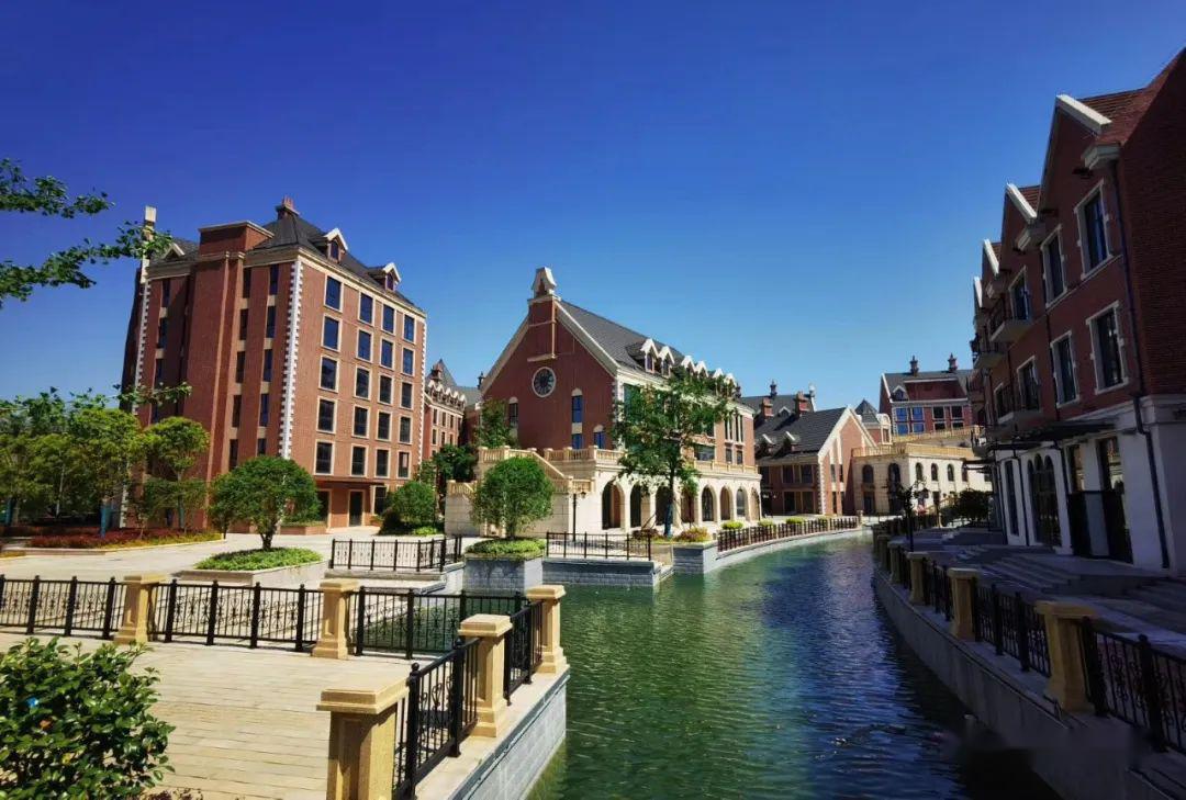 罗兰小镇惊艳亮相