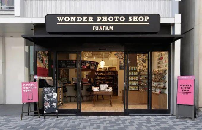 富士集团直营店在这里冲洗出的数码照片还可以diy出可爱的效果,可以