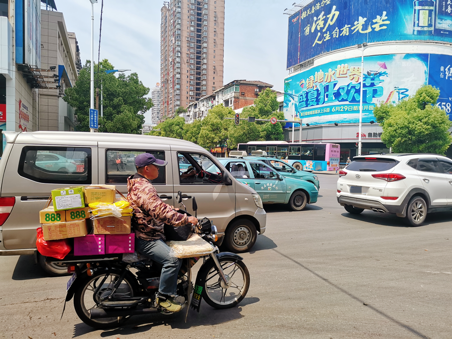 黃石吃喝玩樂導航者,這個五一我想向他們致敬!_出租車