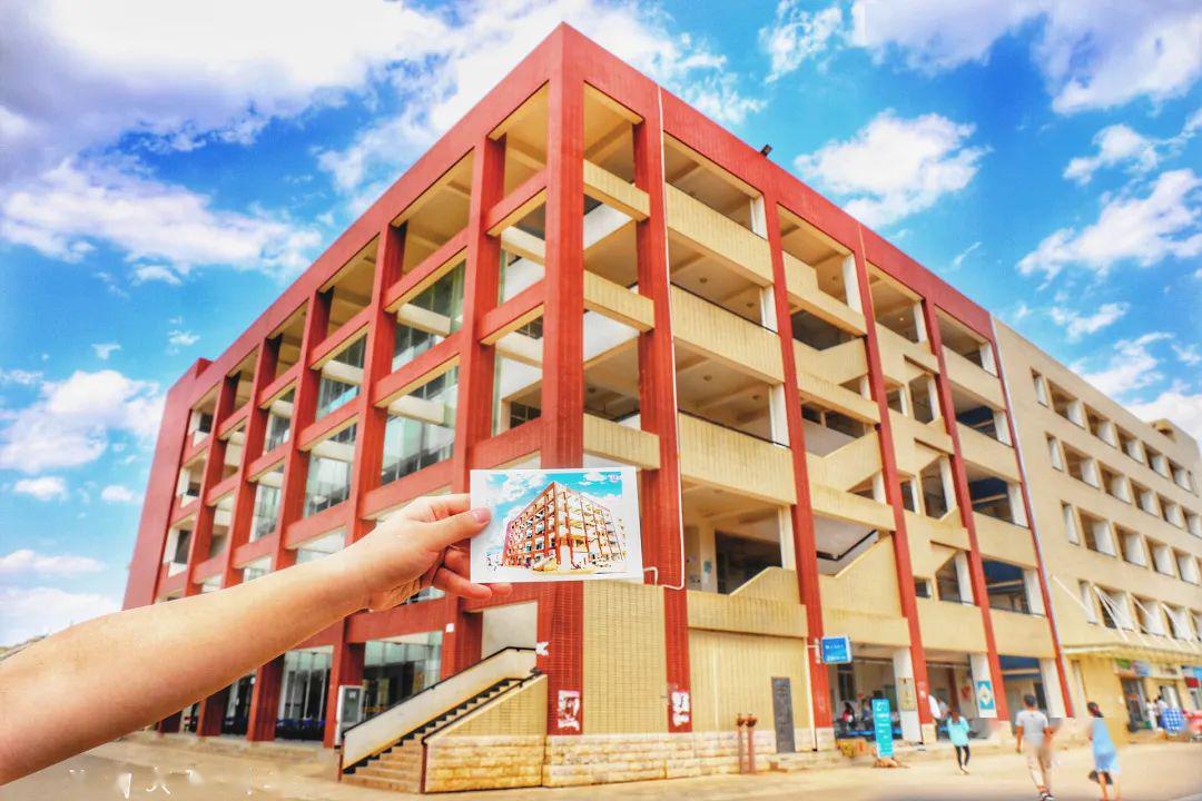 戳下方图片一起点亮武汉文理学院,等你回来,点亮校园.