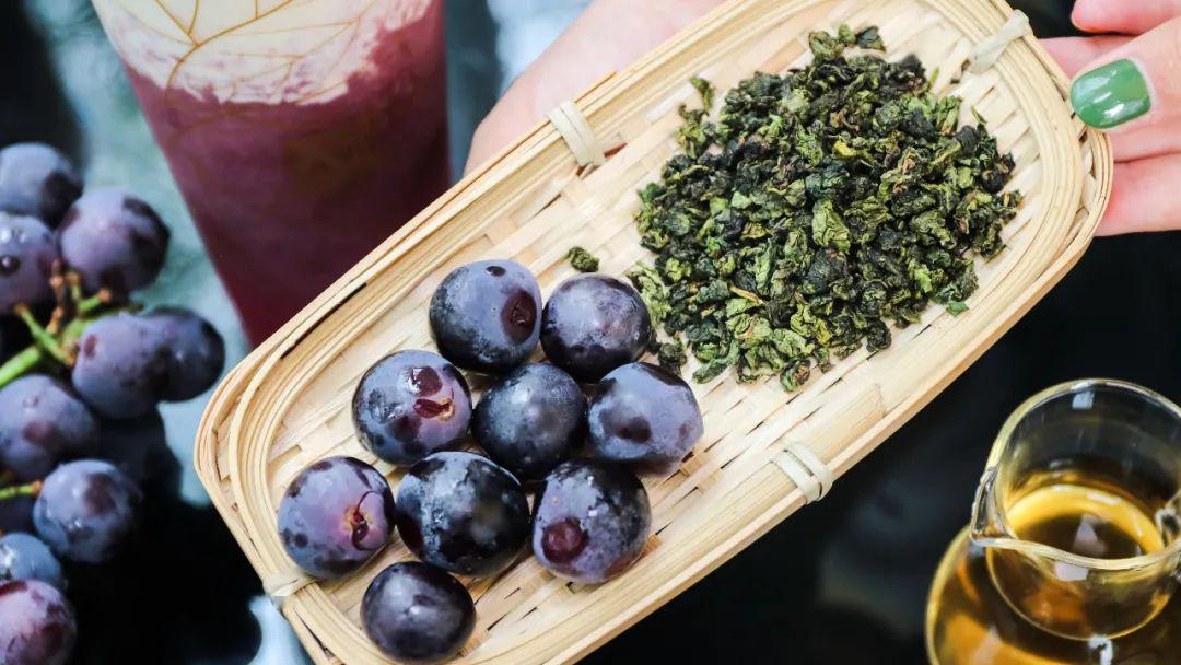 嚼着吃的爆汁葡萄茶厦门100家店买①送①