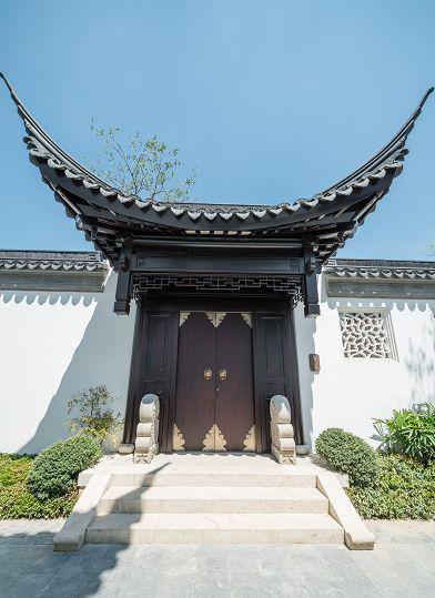 建筑细节 | 铜包角宅门当然,还有举目可见的戗角.