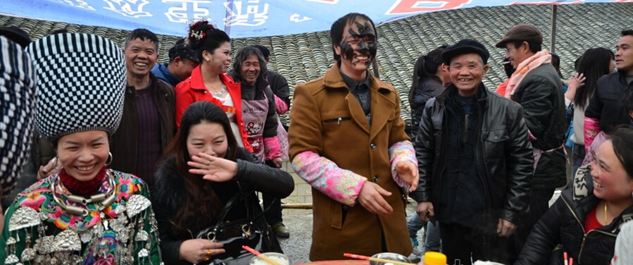 知道苗族婚礼是怎么样的这样有趣你见过吗
